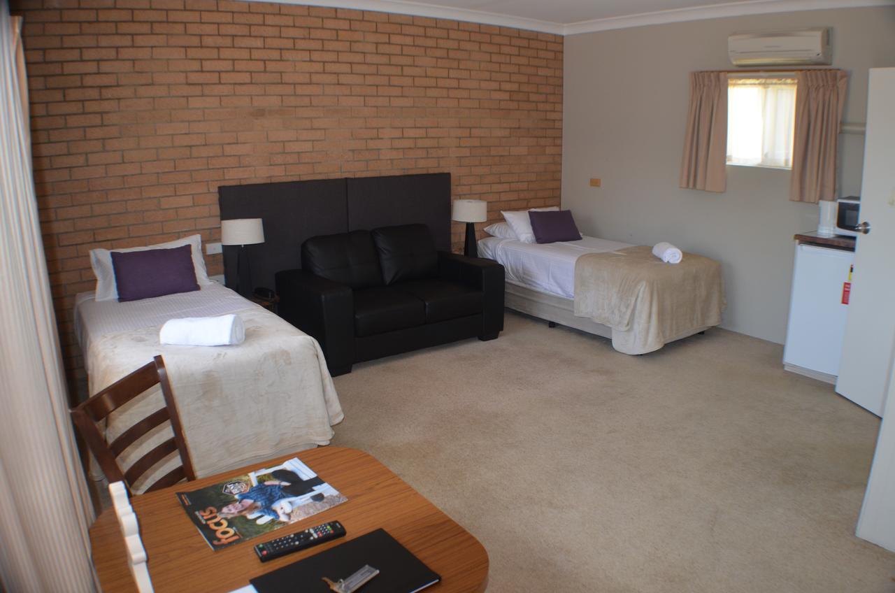 Deer Park Motor Inn Armidale Zimmer foto